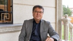 Мурат Темирханов: наше правительство сконцентрировалось на поддержке "избранных"