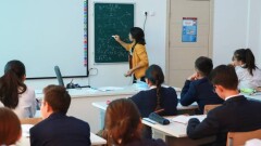 Сколько уроков в день будет у школьников, если продлят учебный год
