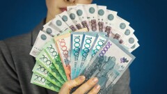 Неадекватный курс рубля – это хорошо или плохо для тенге?
