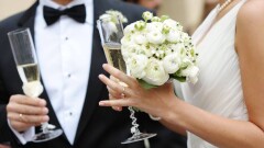 10 миллионов на свадьбу, машина, квартира. На что казахстанцы просят деньги в фонде "Қазақстан халқына"