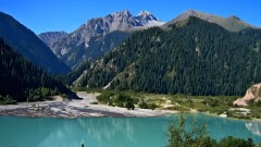 Отдых в горах близ Алматы: водопады Горельника, озеро Иссык и "Золотое седло" Чингисхана