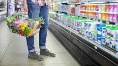"Призываем к патриотизму". Казахстанские производители готовы снижать цены на продукты только за государственный счёт