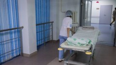 В Усть-Каменогорске санитарки центра матери и ребёнка жалуются на мизерные зарплаты