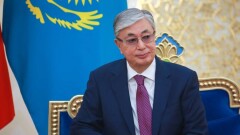 Токаев легко обыгрывает возможных оппонентов