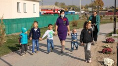Не рыба, а удочка. Как помочь многодетным в Казахстане