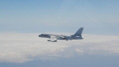 Китай отправляет к Тайваню военные самолёты, там говорят об угрозе случайной войны