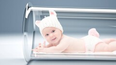 Казахстанцы стоят в очередях за "детьми из пробирок": способность мужчин иметь детей резко снизилась