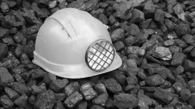 Гибель шахтёров, доллар по 470 тенге и рост цен на аренду. Главное за неделю