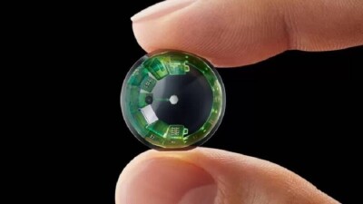 Дисплей, который всегда перед глазами. Смогут ли "умные" контактные линзы заменить экран компьютера и смартфона