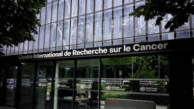 Рак шейки матки: почему он возникает и можно ли защититься с помощью вакцины?