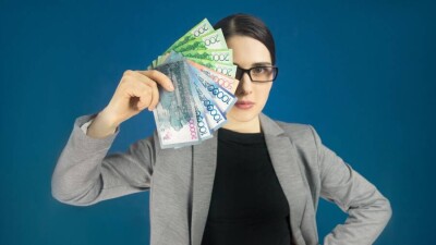 Учителя зарабатывают более 400 тысяч в месяц: правда или нет?