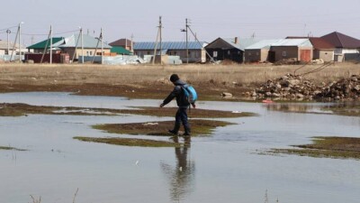 Пострадавшие от наводнения в Карагандинской области вынуждены жить в машинах