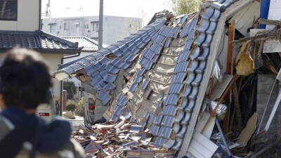 До 13 увеличилось число погибших во время землетрясения в Японии