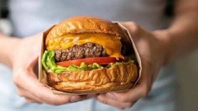 В голландском Гарлеме запретили рекламу мяса. Так "зелёные" борются с изменением климата