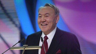 Назарбаев поздравил казахстанцев с Днём Независимости