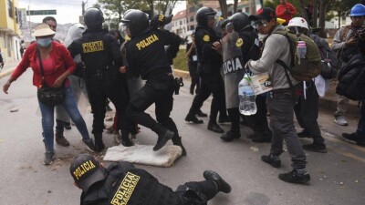 Кризис в Перу: протесты разрастаются, погибли уже 47 человек