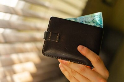 Налог на онлайн-переводы: вернутся ли казахстанцы к кэшу