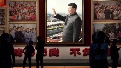 Как политика "ноль-ковида" в Китае портит праздник с переизбранием Си Цзиньпина