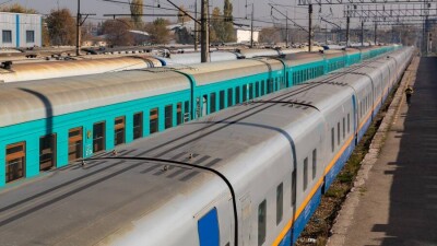 "КТЖ" запускает дополнительные поезда. Билеты можно купить онлайн