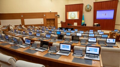 Кто из кандидатов в президенты теперь хочет стать депутатом мажилиса