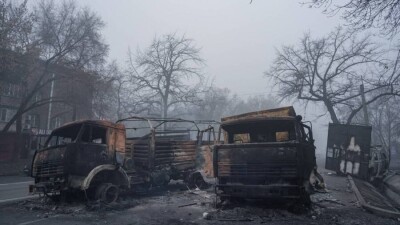 Бүлікшілер түнде мәйітханаға шабуыл жасап, жақтастарының мүрдесін алып кеткен