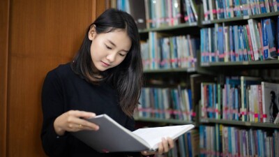 Поступить в колледж после 9 класса или остаться в школе – что лучше?