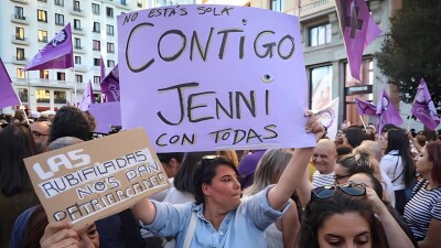 #SeAcabó ("Всё кончено"): как футбольный поцелуй поднял Испанию на борьбу за права женщин