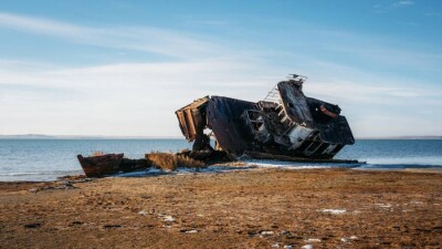 В Малый Арал поступает всё меньше воды. Как спасают казахстанскую часть моря?