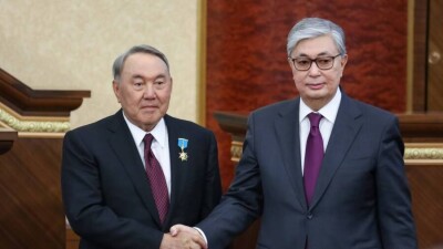 Что изменится после того, как Назарбаев передал Nur Otan Токаеву