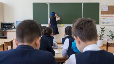 В тесноте да не в обиде? В каких условиях учатся дети в школах Астаны