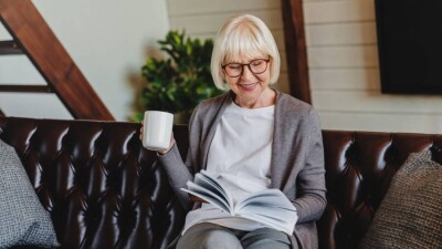 На пенсию в 61 год: плюсы и минусы для женщин