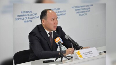 Глава Павлодарской области решил отправить акима Павлодара в отставку