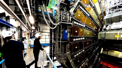 Новый коллайдер может помочь обнаружить недостающие 95% Вселенной. Если на него найдут деньги