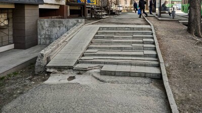 Город ограниченных возможностей. Можно ли проехать на коляске по алматинским пандусам