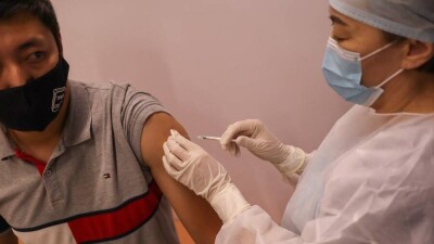 Можно ли заболеть после вакцинации? Значит ли это, что вакцина не работает?