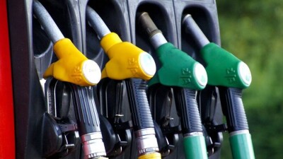 Аварийная остановка АНПЗ: столкнётся ли Казахстан с дефицитом бензина?