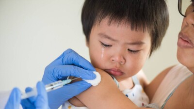 Как отказ родителей от вакцинации детей ставит под угрозу жизни юных казахстанцев