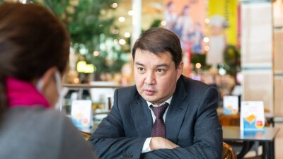 Почему Казахстан, у которого есть и нефть, и три НПЗ, ежегодно сталкивается с нехваткой топлива