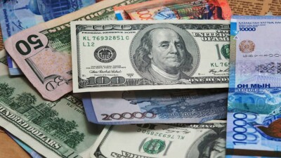 Фиксированный курс тенге – страшная бомба для экономики