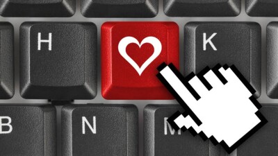 "Выбираем по картинкам". Реально ли найти себе пару через Интернет в Казахстане