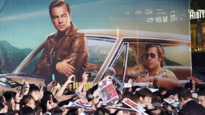 "Однажды в Голливуде": дебютный роман Квентина Тарантино удивляет не меньше, чем фильм