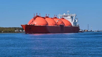 У европейских берегов скопились десятки танкеров со сжиженным газом. Неужели газ больше не нужен?