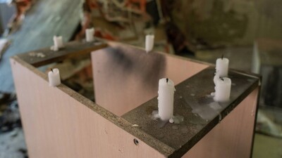 Странные ритуалы в центре Алматы. Что происходит на территории бывшего железнодорожного госпиталя