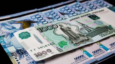 Почему тенге так крепко привязан к рублю