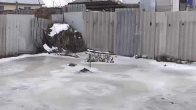 Целый месяц дома костанайцев топит водой. Источник не установлен