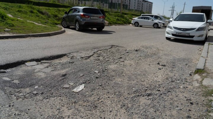 "От дорог зависит благосостояние населения". Почему в Казахстане плохие дороги