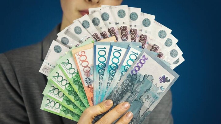 Неадекватный курс рубля – это хорошо или плохо для тенге?