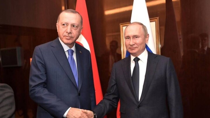 Путин и Эрдоган обсудили экспорт украинского зерна и российского газа. Войну, как утверждает Песков, не обсуждали