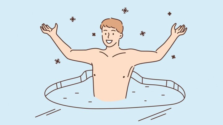 Прыжок в неизвестность: польза и риски купания в Крещенские морозы