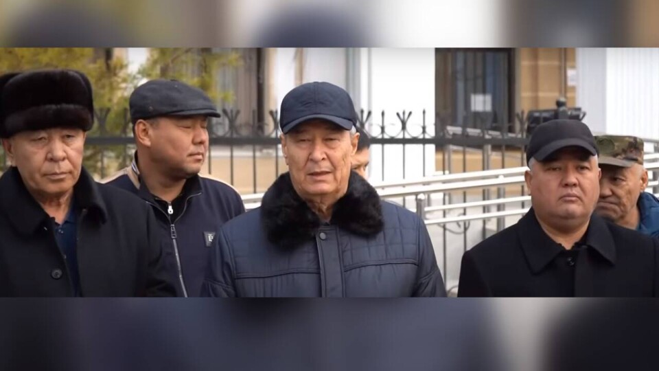 Охранники школ и детсадов в Шымкенте пожаловались на зарплату в 70 тысяч тенге